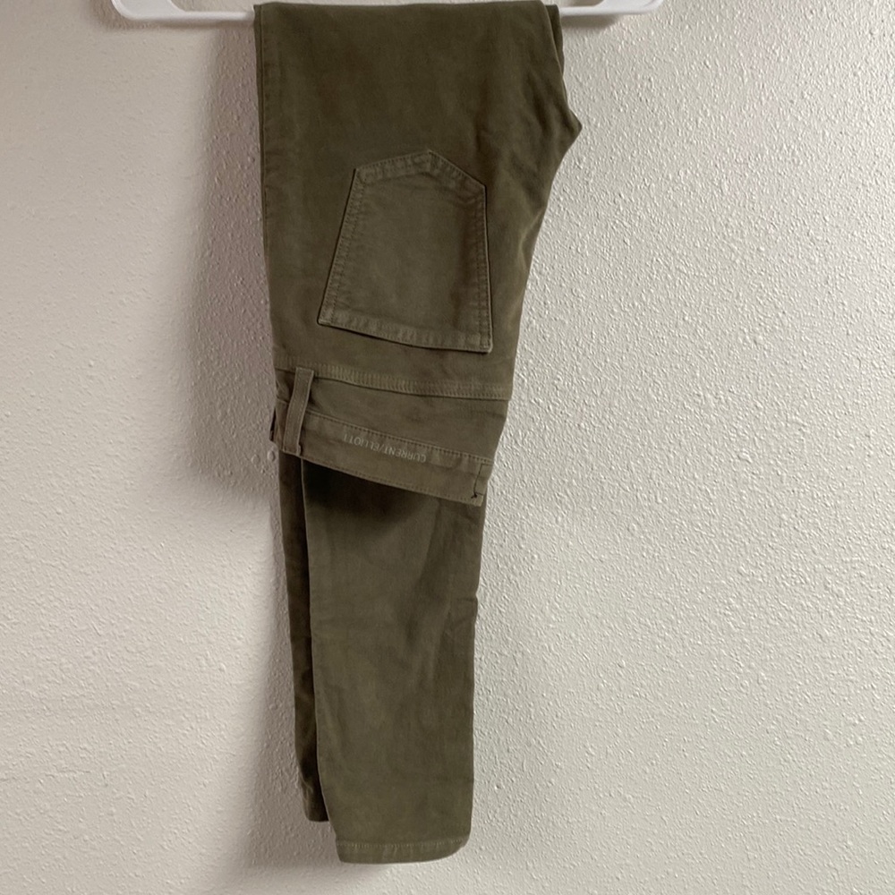 Current Elliott Skinny Jeans. Gently used.